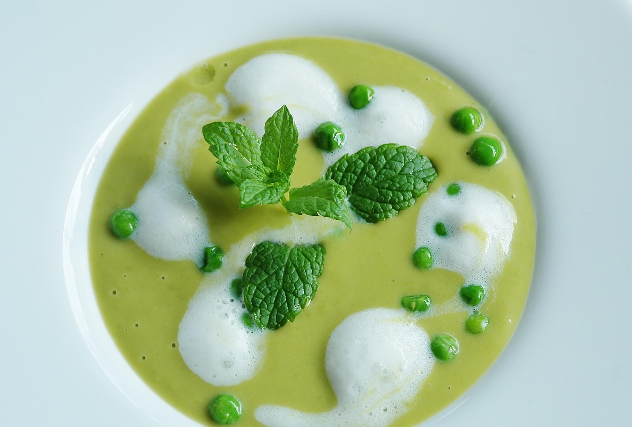 entdecken sie unsere köstliche gemüsebrühe – voller geschmack, rein pflanzlich und vielseitig einsetzbar. perfekt für suppen, saucen und gesunde rezepte. jetzt ausprobieren!